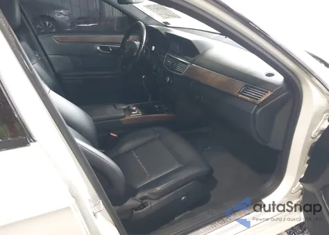 2010 Mercedes-Benz E 350 4Matic из США, поврежденный, VIN WDDHF8HB5AA258103